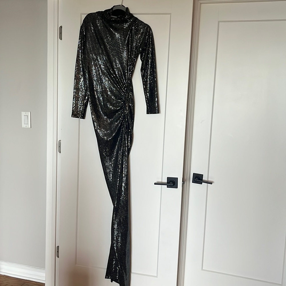 Gorgeous sequins gown